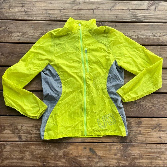 Ultimate Direction Marathon Shell - Picture 2 of 7